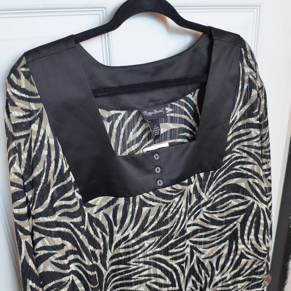 Maggie Barnes Blouse Sz 5X Semi Sheer Abstract Leaf Square Neck 3/4 Sleeve - Picture 3 of 8